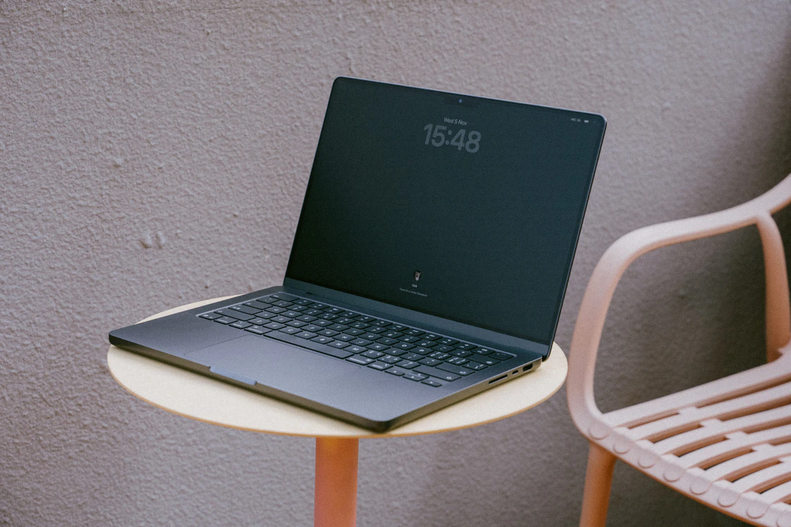 AI 时代的新征程：M5 款 MacBook Pro 简谈