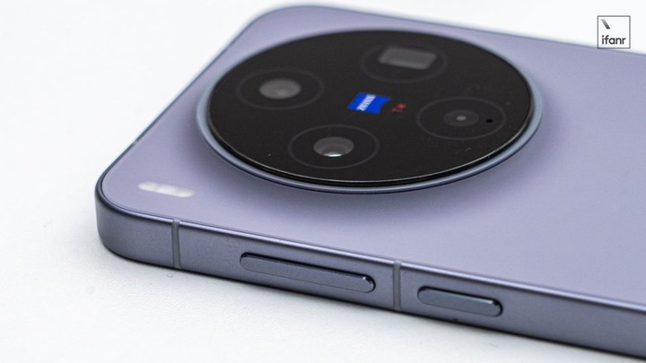 标准版的存在感之战！「荣米OV」四大金刚标准版横评