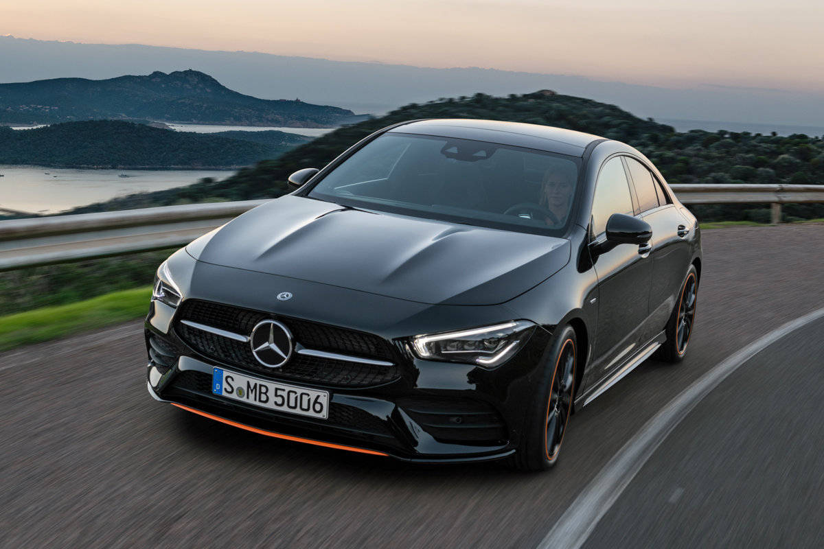 全新奔驰纯电CLA外观