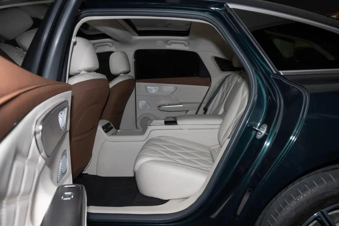 风云A9L双电动沙发座椅