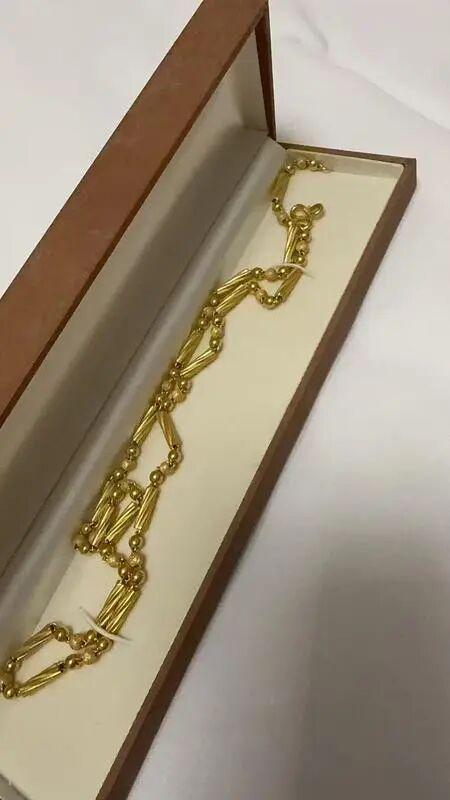 金饰以旧换新亏近万！上海两女子遇套路，9 克金 “凭空消失”