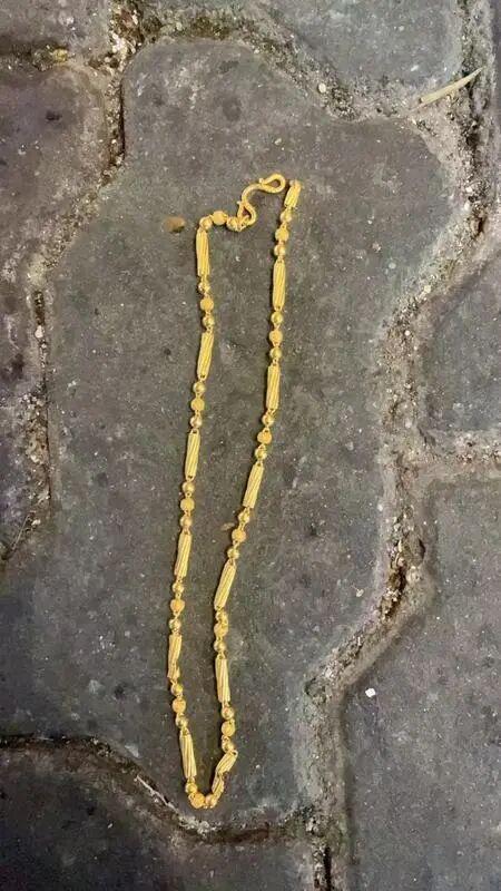 金饰以旧换新亏近万！上海两女子遇套路，9 克金 “凭空消失”