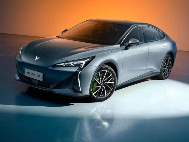 极狐阿尔法S5官降2.39万限时优惠：10.39万起售，5款配置深度解析 已保存