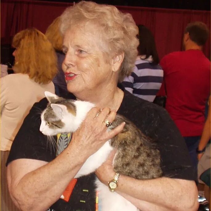 美国宠物 “复活” 服务，36万克隆爱宠？基因相同，它真是旧日伙伴吗？