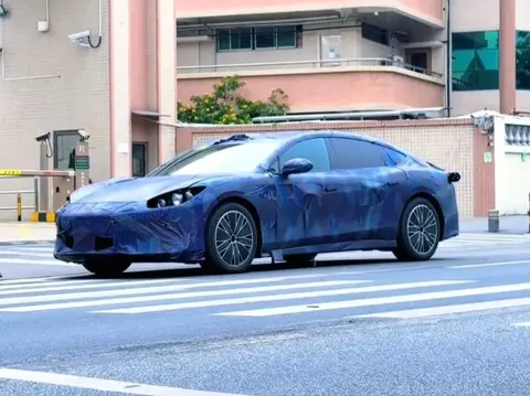 方程豹首款轿车谍照曝光 搭激光雷达/2026年发布