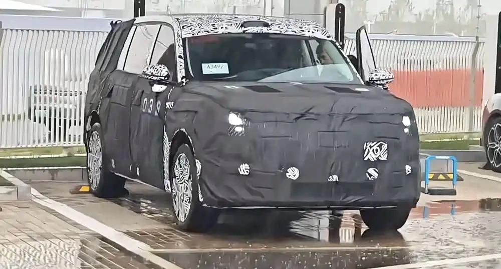 小米明年或推4款新车,涵盖纯电改款与增程SUV,加速布局家庭用车赛道