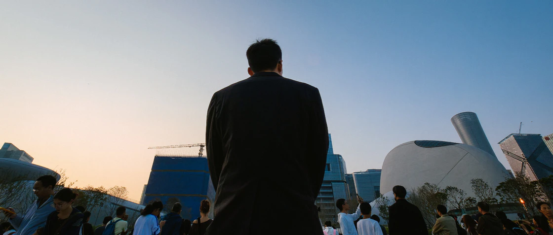 一镜解锁 “方” 寸天地！超广角定焦相机开启视觉新革命