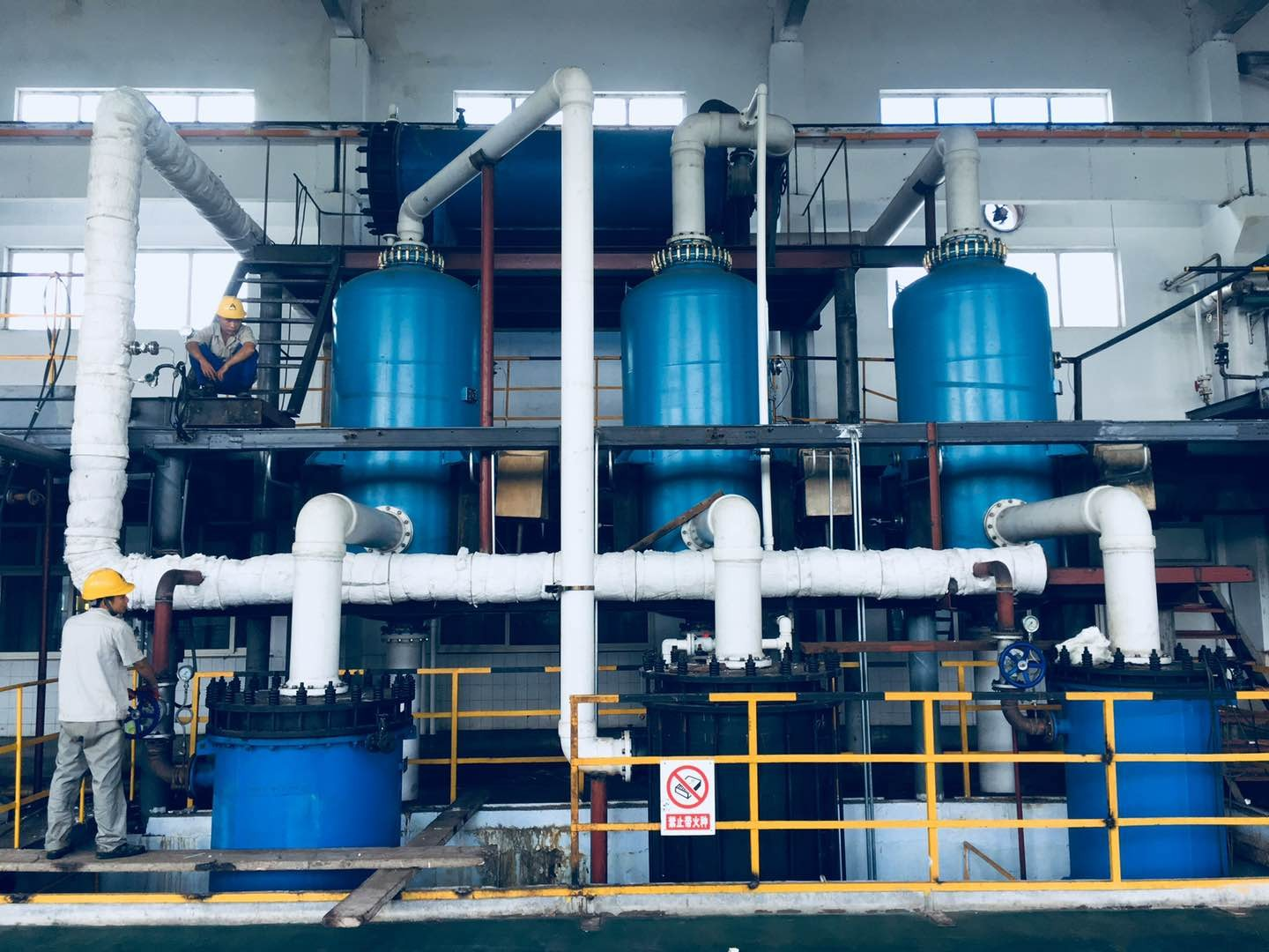 氧氯化锆生产车间