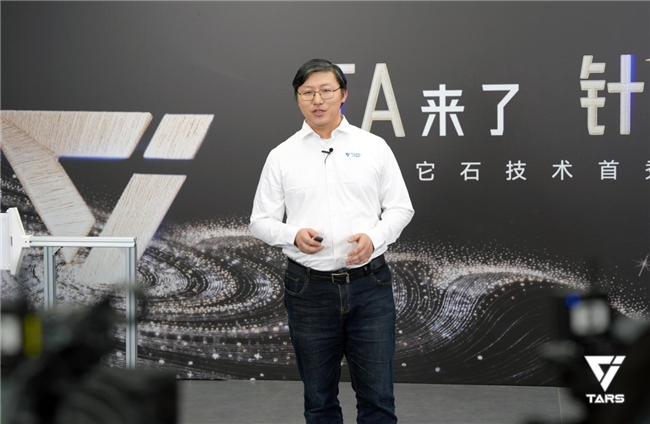 它石智航解锁具身智能 Scaling Law:超级模型工程化落地,重构 AI 物理世界应用范式