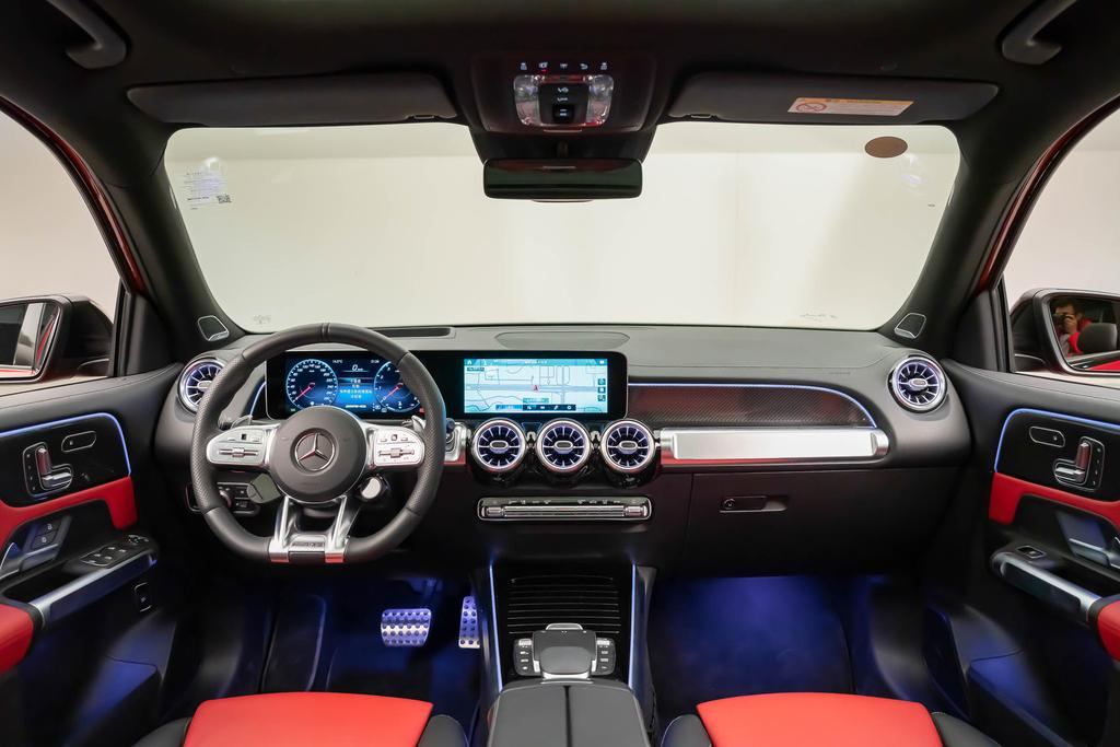 新款奔驰GLB AMG内饰