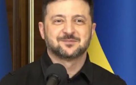泽连斯基谈马杜罗被捕笑意难掩，直言美方打破规则，表态引国际热议