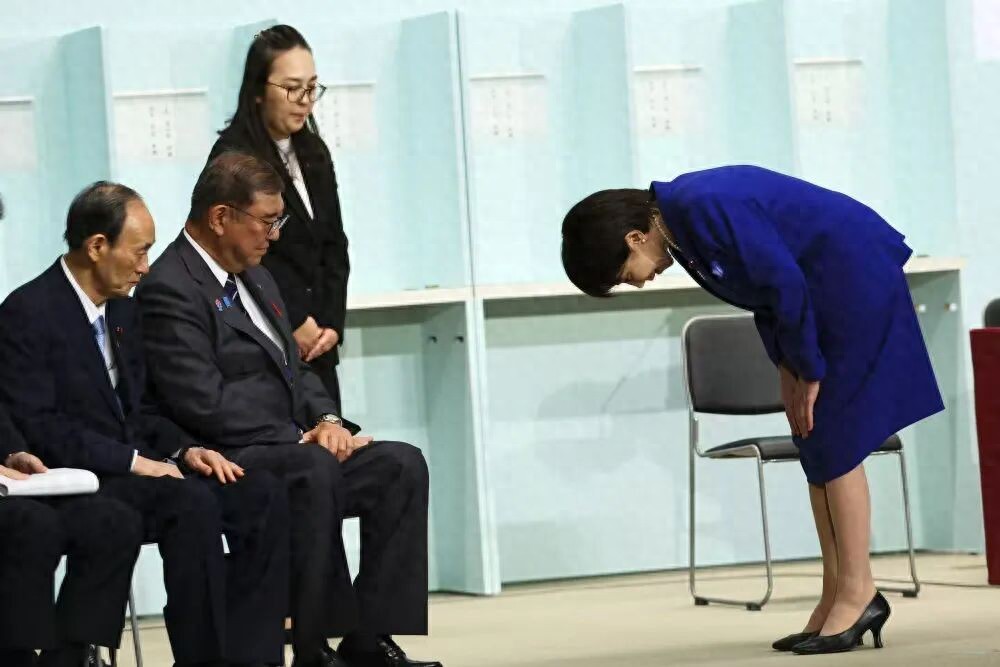 高市早苗为何要提前大选,意在争夺首相宝座的野心藏不住了