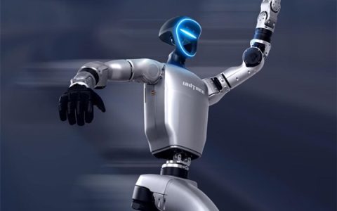 宇树科技王兴兴：人形机器人今年年中跑赢人类